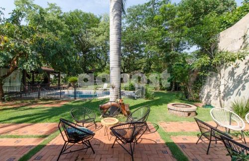 San Bernardino House | Inviting House in San Bernardino for Family and Pets