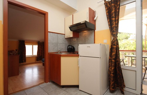 Kali Apartment | Oceanfront Apartment with Terrace and Scenic Sea Views