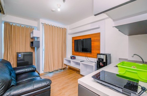 Kayu Putih Apartment | Relaxing 2Br Tifolia Apartment with Pool & Breakfast