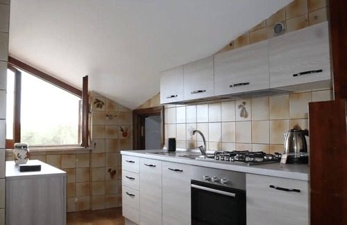 Castel di Leva Apartment | Relaxing Apartment Surrounded by Nature with Free Parking