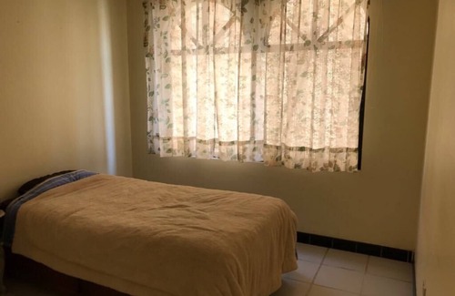 La Salud Apartment | Cozy Apartment in Prime Location, 8 Minutes to Downtown