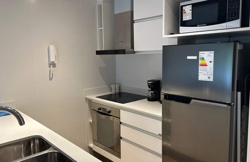 Belgrano Apartment | Cozy Apartment with Balcony, Pet Friendly & Family Ready