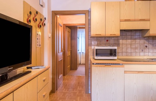 Penia Apartment | Comfortable Apartment “Casa Elena 3” with Mountain View, Garden & Wi-Fi; Parking Available