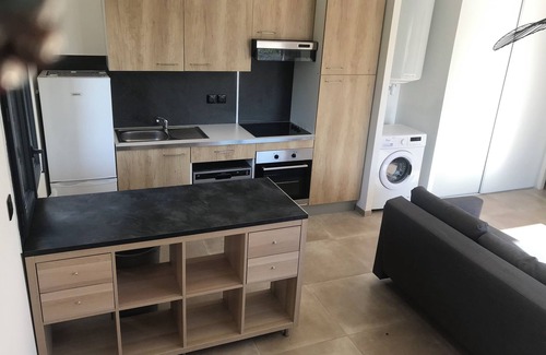 Ventiseri Apartment | Comfortable Apartment with 45 m² Terrace - Near Sea and Rivers 🏖️