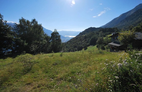 Civo Apartment | Comfortable apartment in the Rhaetian Alps overlooking Lake Como