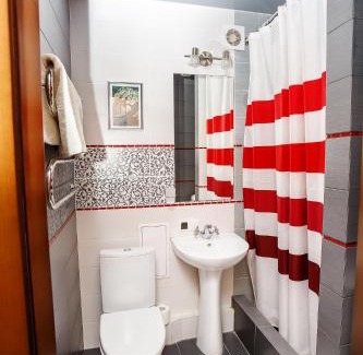 Degtyari Apartment | Prime Apartment in the Heart with Breakfast Included