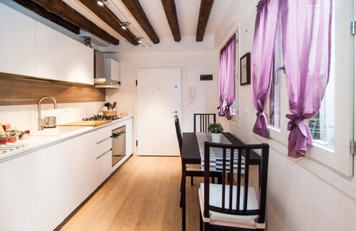 Cannaregio Apartment | Cozy Apartment in Authentic Venetian Neighborhood - 10/10 Score