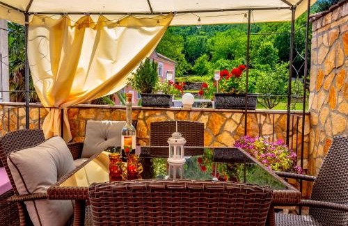 Mihotici Apartment | Cozy Apartment with Ocean View Near Opatija, Rated 9.3/10