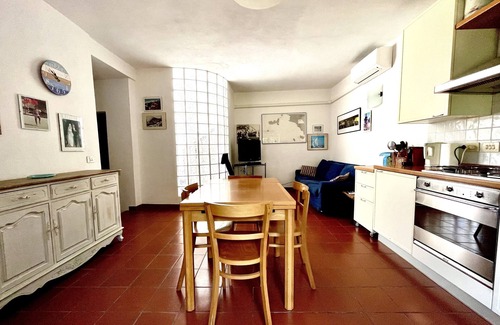 Sant' Andrea Apartment | Seaside Retreat: 10/10 Rated with Stunning Ocean Views
