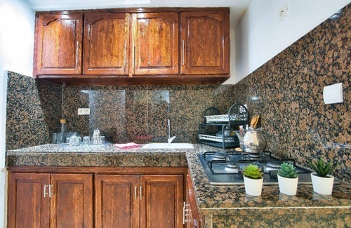 Cite Charaf Apartment | COMFORTABLE APARTMENT WITH BALCONY 400 M FROM THE BEACH Apartment 7
