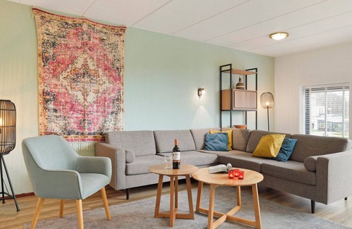 Midlaren House | Comfortable bungalow for 6 persons at the waterfront