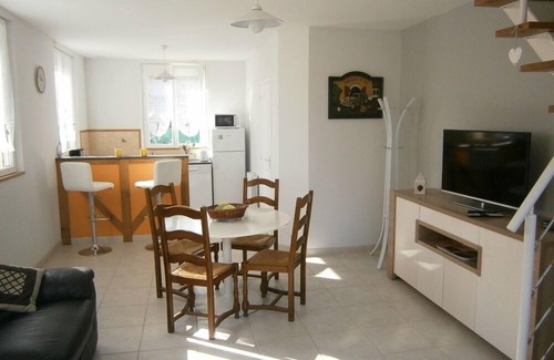 Sennecey-le-Grand Cottage | Cozy Cottage Retreat in South Burgundy - Guest Rated 10/10
