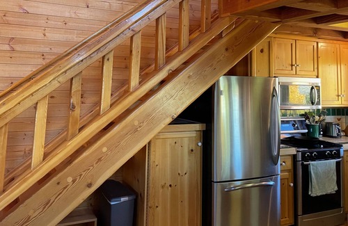 Torrey Cabin | Cozy Cabin Retreat with Spa and Family-Friendly Amenities