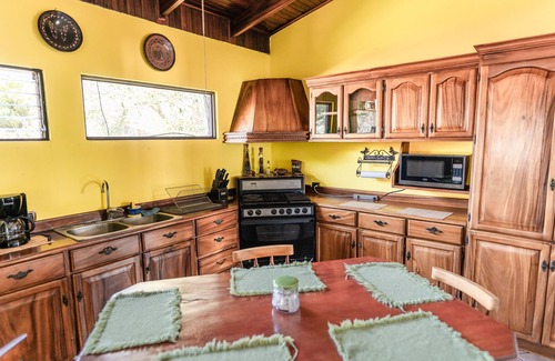Ciudad Colon House | Top-Rated Casa Ensueño: Internet & Spa Near Town