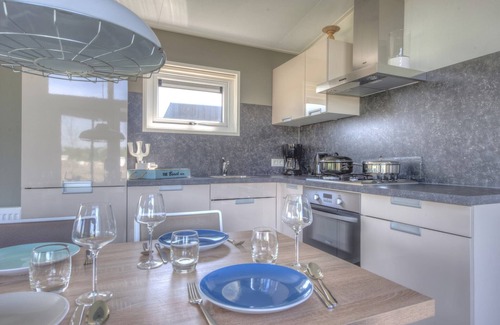 Municipality of Hellevoetsluis Ski Chalet | Cozy Chalet Near Rockanje with Pet-Friendly Amenities