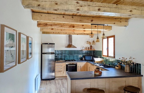 Villars-Colmars Ski Chalet | Cozy Chalet - Perfect Retreat Near Attractions with Pool