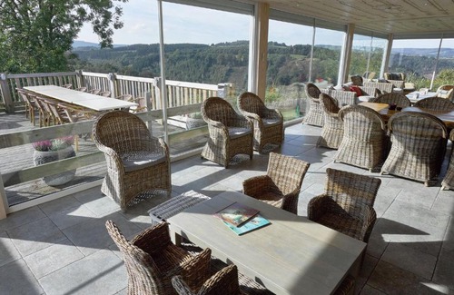 Stoumont House | Cozy Chalet with Pool and Sauna Near Stoumont, Rated 10/10