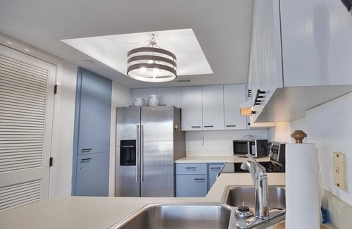 Englewood Condo | Cozy Condo with Marina Views & Beach Access, Rated 9.8