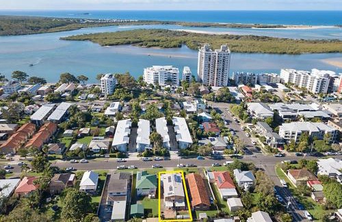 Maroochydore Apartment | Charming Studio Retreat with Pet-Friendly Amenities