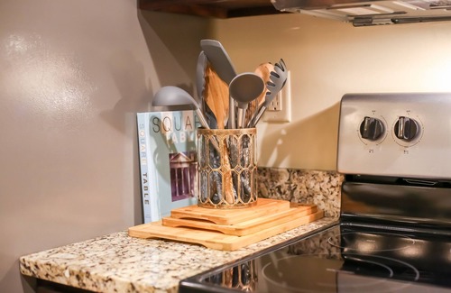 Oxford House | Guest Rated: 10/10 for a Family-Friendly Getaway