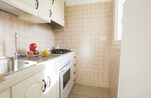 Torre Vado House | Cozy Cottage with Garden Steps from Salento Beaches