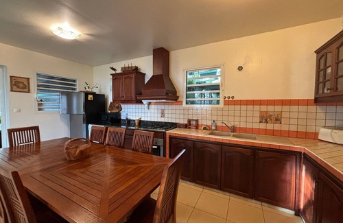 Petite-Ile Cottage | Comfortable cottage with shared pool and accessible for PRM in Petite-Île