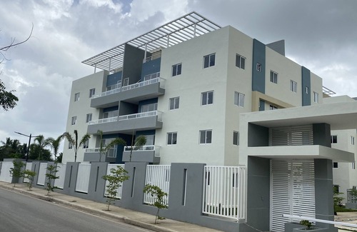 Villa Hermosa Apartment | Inviting Oceanfront Retreat with Pool and Spa Amenities