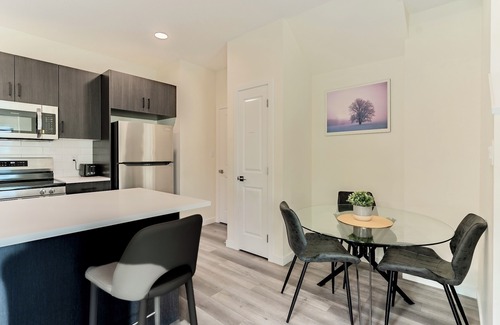 North Central Edmonton House | Inviting Townhouse Perfect for Families in Downtown Edmonton