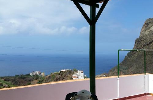 Taganana House | Sea View Retreat in Santa Cruz de Tenerife - Family Friendly
