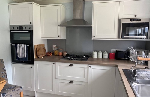 Street House | Family-Friendly Home Near Millfield School and Clarks Village