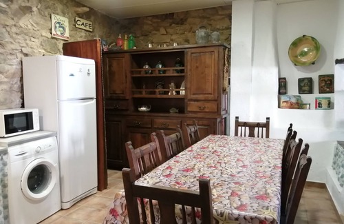 Llanca House | Top-Rated Fisherman's House with Oceanfront Pool & Spa