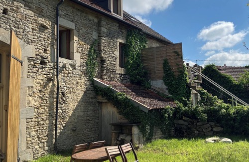Soussey-sur-Brionne House | Cozy Character House with Pool and Lake Views for 6
