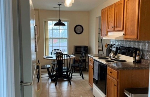 Holly Apartment | Cozy 2-Bedroom Apartment Ideal for Families