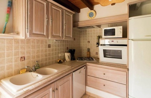 Oppede Cottage | Ideal Gîte in Oppede, France with Pool and Ocean Views