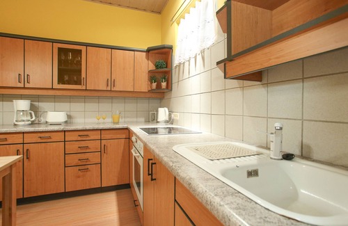 Matzleinsdorf Apartment | Inviting Holiday Apartment with Spa and Breakfast Access