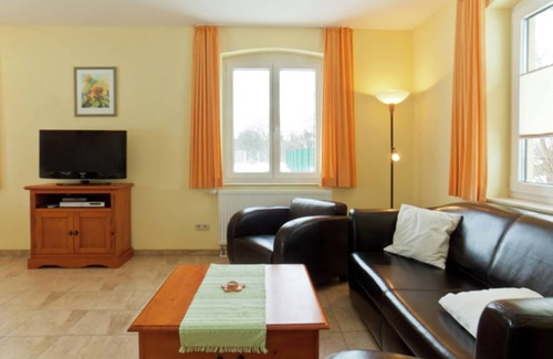 Satow House | Inviting Holiday Home in Satow with Oceanfront Views