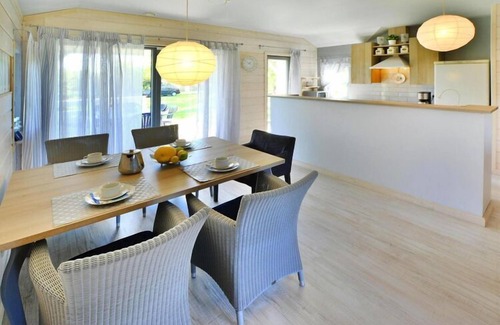 Oswino House | Cozy Oswino Holiday Home for Families with Breakfast Included