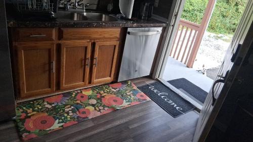 East Hartford House | Cozy Retreat: Pet and Child Friendly 4-Star Getaway