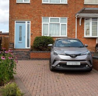 Bloxwich House | Comfortable Home near NEC, BHX