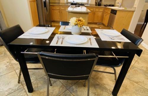 Enterprise Villa | Family-Friendly Retreat Near Airport with Hot Tub Access