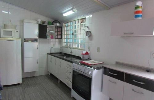 Olimpia House | Cozy 6-Bedroom House with Air Conditioning & Wi-Fi