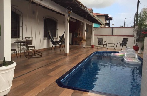 Florida House | Cozy Retreat in Balneário Flórida with Pool and Spa