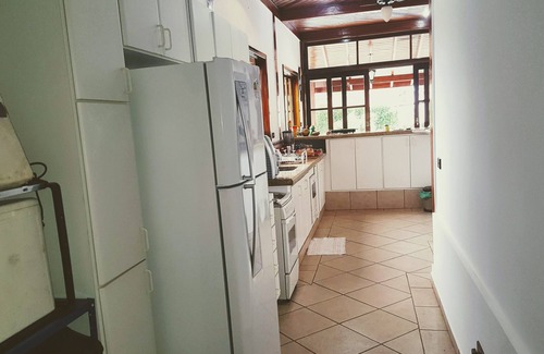 Itai House | Charming Retreat at Jurumirim Dam - Pet Friendly & Pool