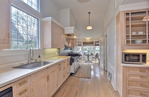 Old Palo Alto House | Guest Rated 10/10: Comfortable House in Old Palo Alto