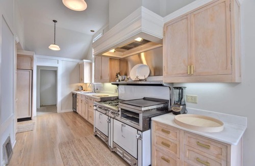 Old Palo Alto House | Guest Rated 10/10: Comfortable House in Old Palo Alto