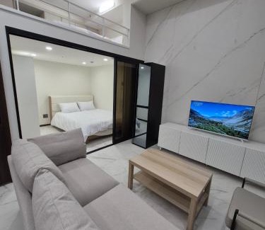 Eulji-ro Apartment | Comfortable house, new building, Dongdaemun History & Culture Park Station