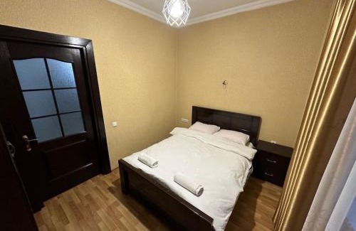 Kutaisi Villa | Inviting House in the Heart of the City with Hot Tub