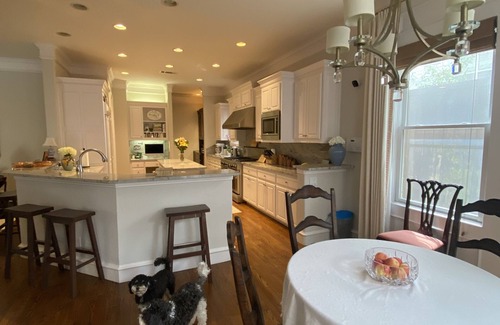 Park Cities House | Guest Rated 10/10: Cozy Retreat with Pool and Ocean Views
