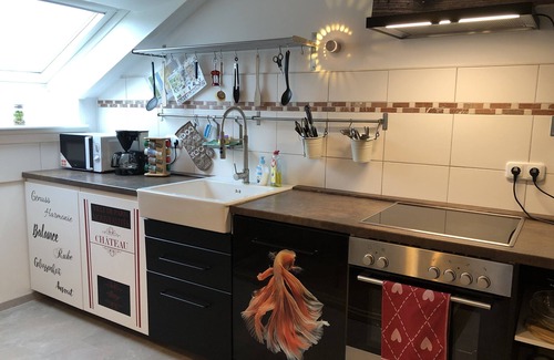 Waggershausen Apartment | Convenient Stay with Pool & Breakfast Near Trade Fair