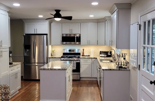 Augusta House | Cozy Masters Rental for 6 in West Augusta - Pet Friendly!